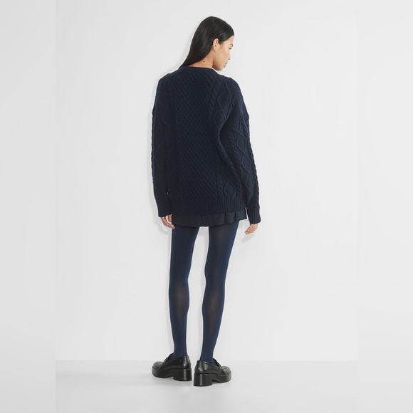 Aritzia Sunday Best  Peggy Sweater - Picture 4 of 8